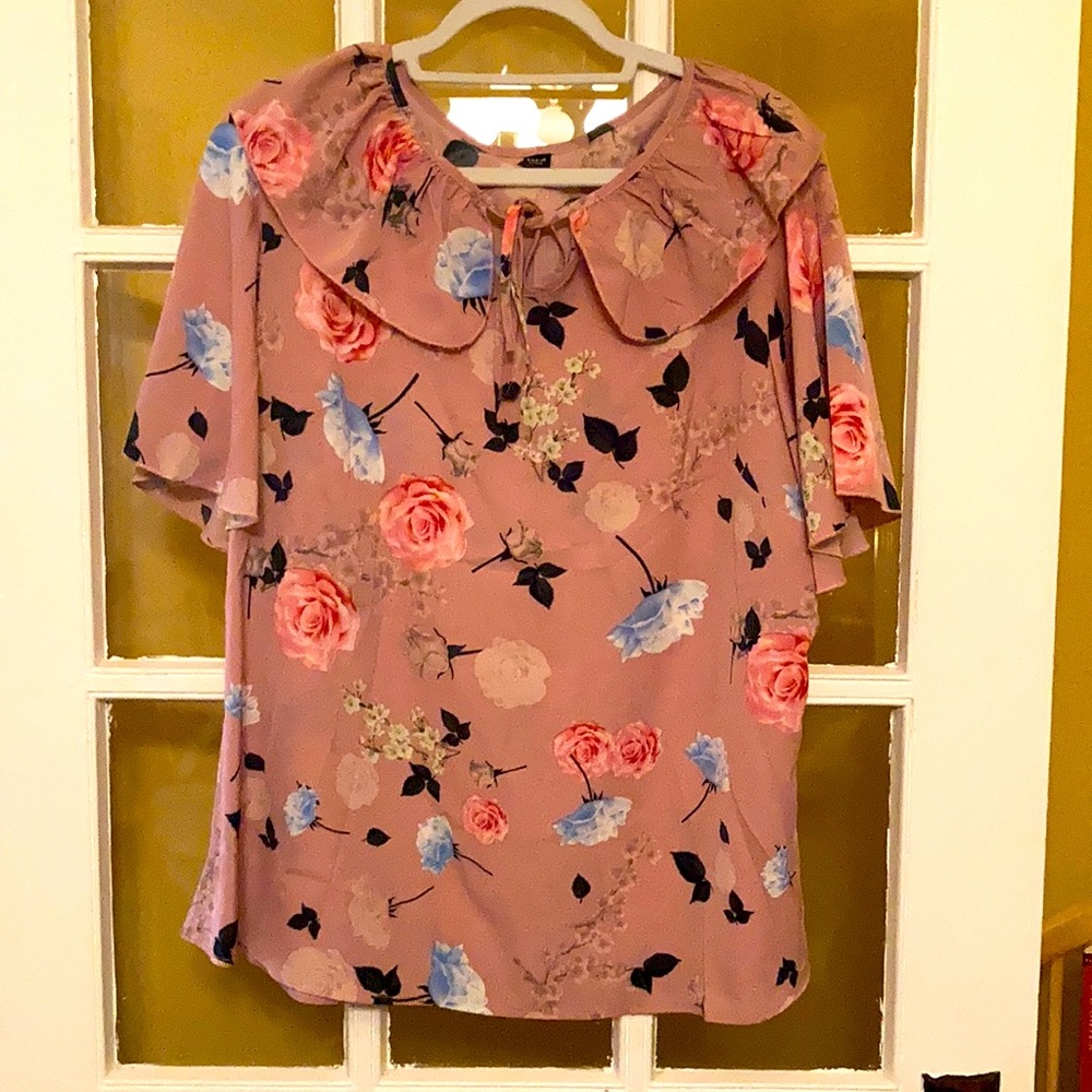 SHEIN Floral Blouse